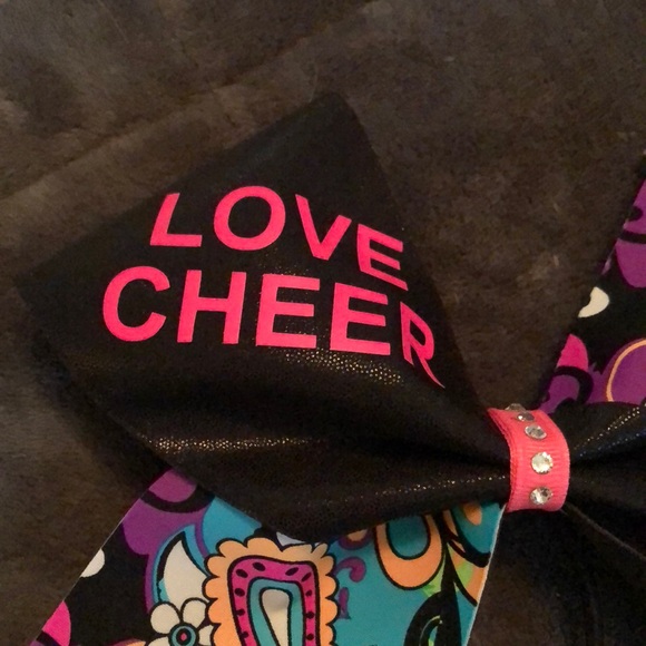 Cheer bow - Picture 3 of 4